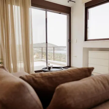 Villa Elaida- πολυτελής βίλα-θέα θάλασσα, μάνη