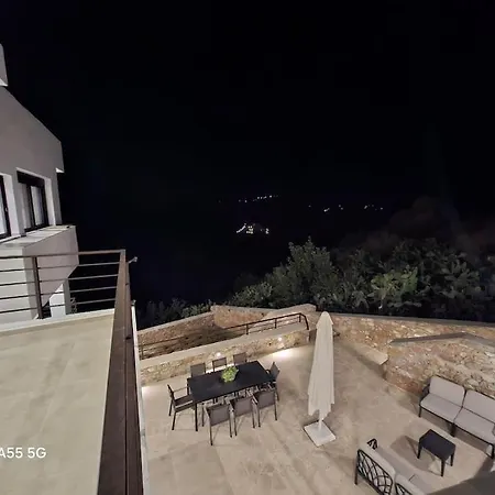 Villa Elaida- πολυτελής βίλα-θέα θάλασσα, μάνη Szkutári