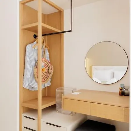 Elaida- πολυτελής βίλα-θέα θάλασσα, μάνη Villa Szkutári