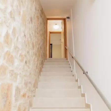 Villa Elaida- πολυτελής βίλα-θέα θάλασσα, μάνη