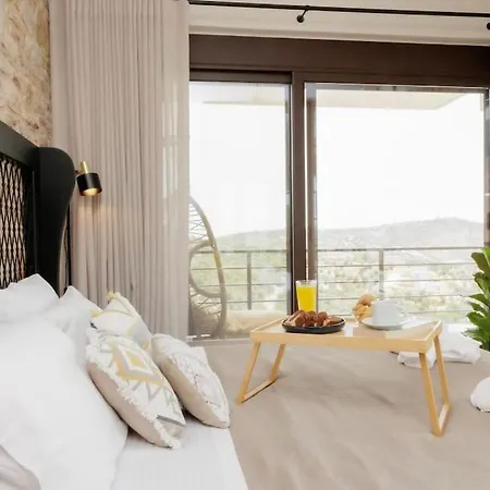 Villa Elaída- πολυτελής βίλα-θέα θάλασσα, μάνη Skoutárion