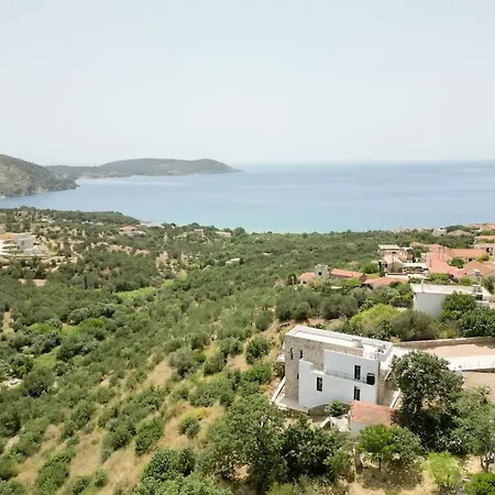 Elaida- πολυτελής βίλα-θέα θάλασσα, μάνη Villa
