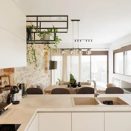 Elaida- πολυτελής βίλα-θέα θάλασσα, μάνη Villa