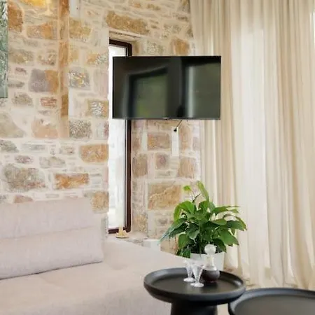 Villa Elaida- πολυτελής βίλα-θέα θάλασσα, μάνη