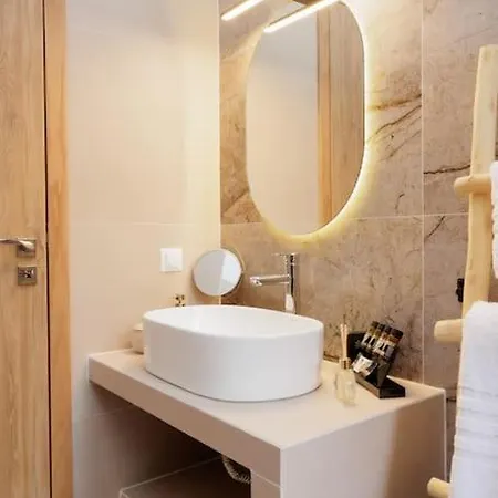 Villa Elaida- πολυτελής βίλα-θέα θάλασσα, μάνη Skoutárion