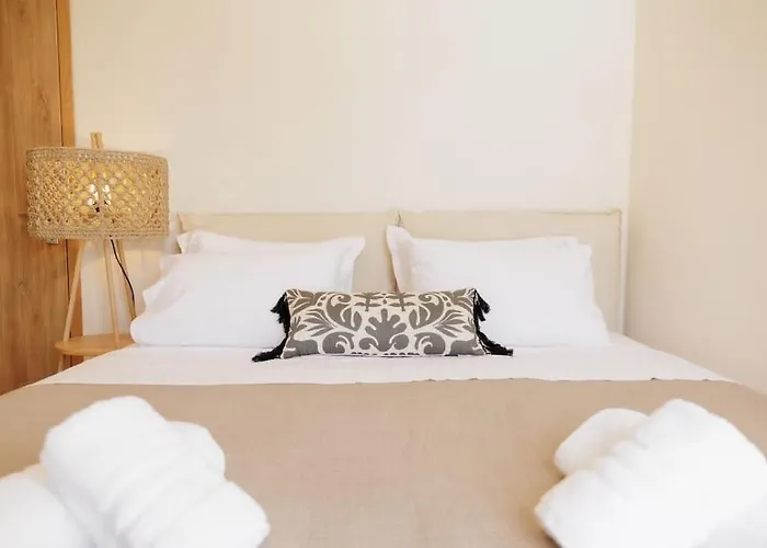 Elaída- πολυτελής βίλα-θέα θάλασσα, μάνη Βίλα *