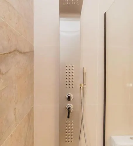 Elaida- πολυτελής βίλα-θέα θάλασσα, μάνη Skoutárion