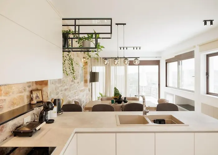 Elaida- πολυτελής βίλα-θέα θάλασσα, μάνη فيلة