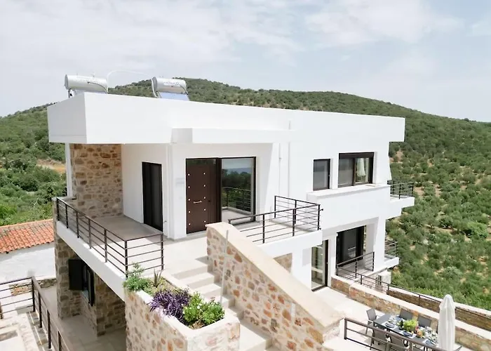 Villa Elaída- πολυτελής βίλα-θέα θάλασσα, μάνη