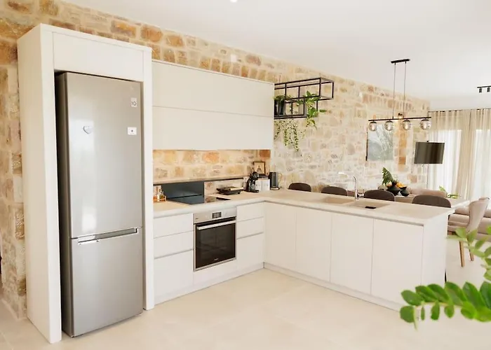 Elaida- πολυτελής βίλα-θέα θάλασσα, μάνη * Skoutárion