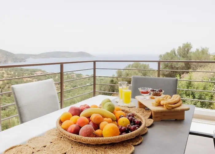 Elaída- πολυτελής βίλα-θέα θάλασσα, μάνη Βίλα