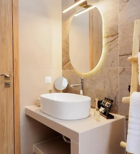 فيلة Elaida- πολυτελής βίλα-θέα θάλασσα, μάνη Skoutárion